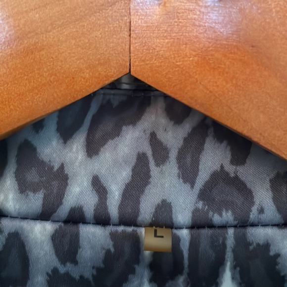 Tahari  animal print trench coat. - Picture 4 of 7